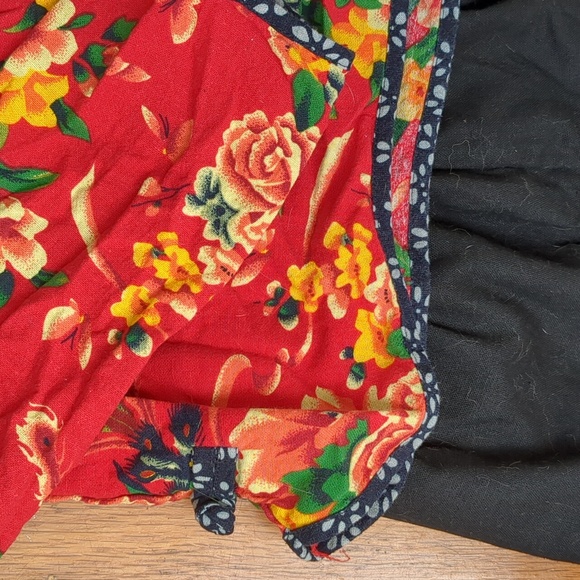 Chinese Linen Set - Picture 3 of 9